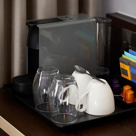 Premier Dublin Airport Hotel 3*