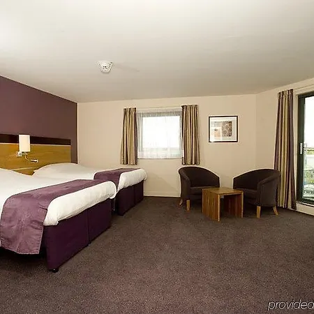 Hotel Premier Dublin Airport 3*