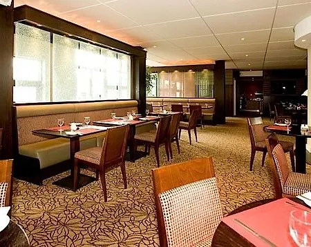 Hotel Premier Dublin Airport 3*