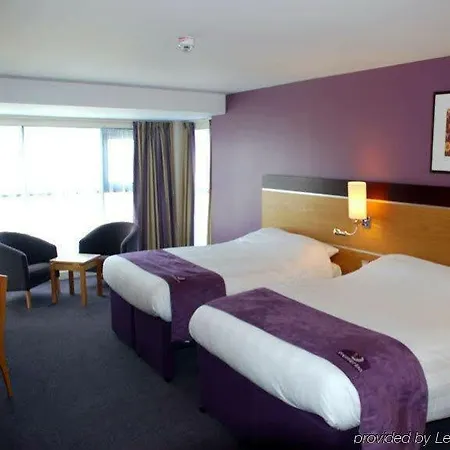 Premier Dublin Airport 3* Swords