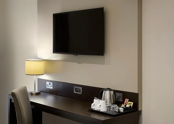 Premier Dublin Airport 3*